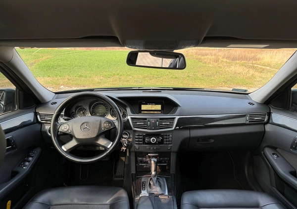 Mercedes-Benz Klasa E cena 40900 przebieg: 232951, rok produkcji 2010 z Pelplin małe 254